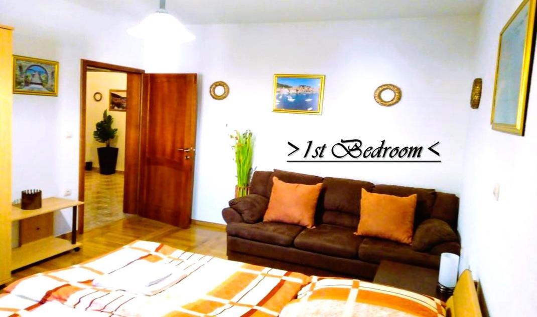 House White Stone Split Apartment Podstrana Room photo