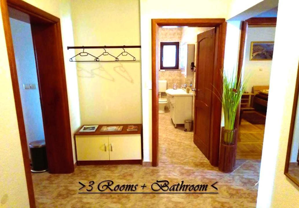 House White Stone Split Apartment Podstrana Room photo
