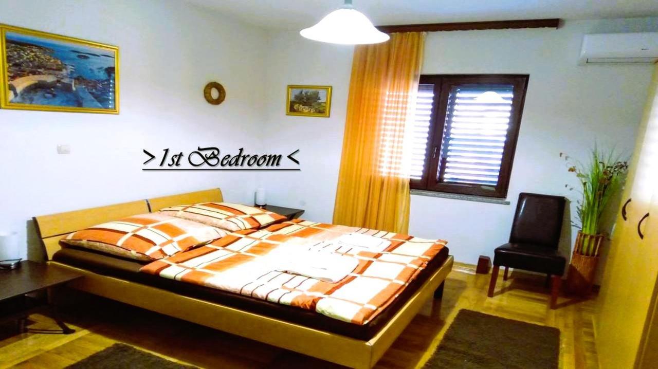 House White Stone Split Apartment Podstrana Room photo
