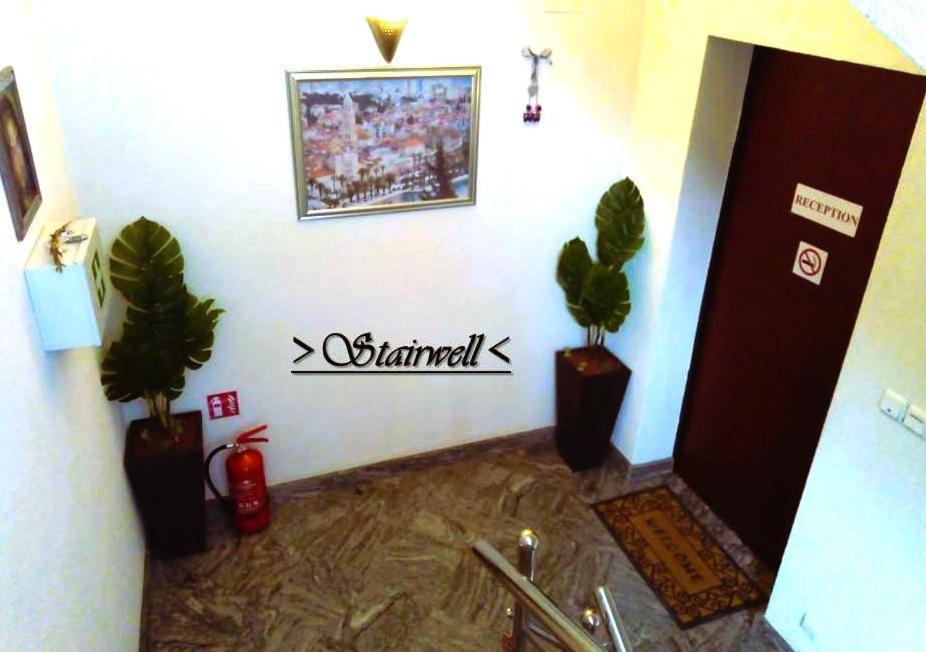 House White Stone Split Apartment Podstrana Exterior photo